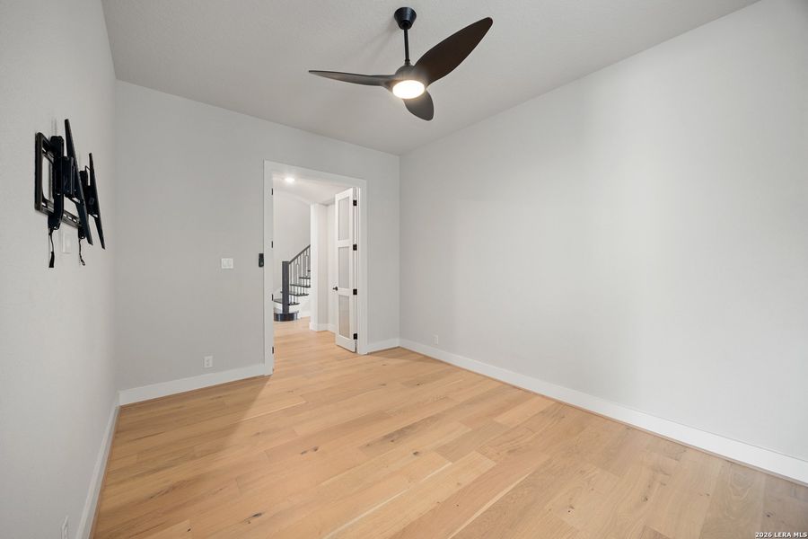 Spacious, unfurnished interior of a new home in Ventana, Bulverde (Image 48).