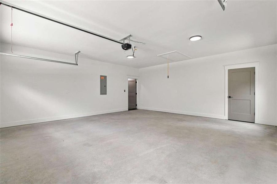 Spacious, unfurnished interior of a new home in , Talking Rock (Image 38).
