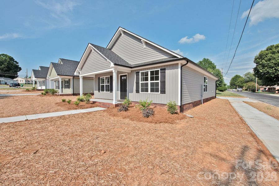 Image 28 of a home in .
