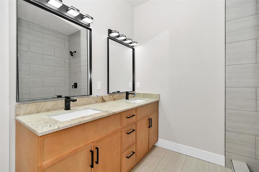 Furnished interior view inside a new home in , Dunnellon (Image 16).