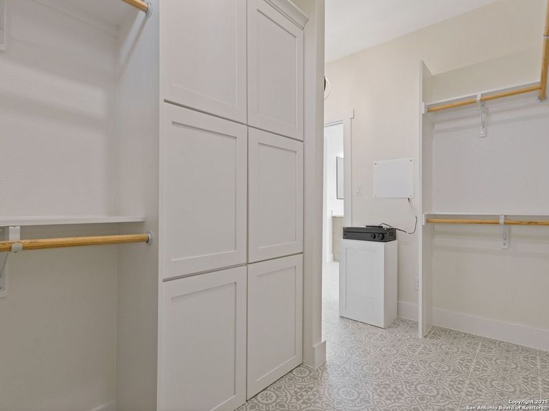 Image 40 of a home in .