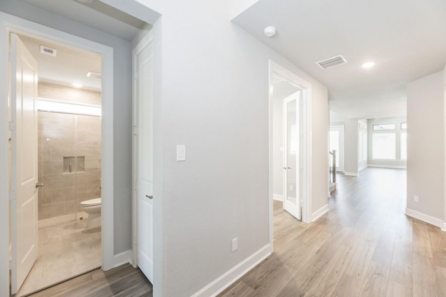 Spacious, unfurnished interior of a new home in Dunham Pointe - Enclave Collection, Cypress (Image 37).