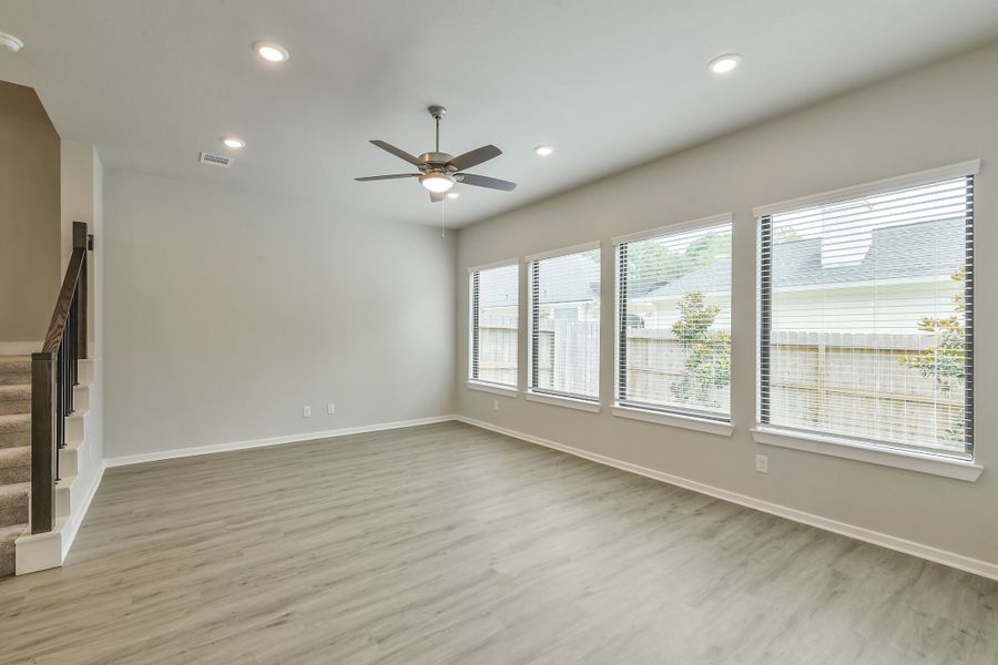 Spacious, unfurnished interior of a new home in Summer Place  35', Montgomery (Image 20).
