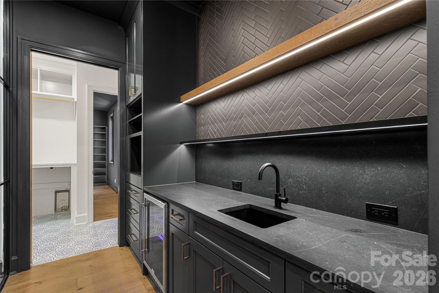 Wet Bar/Coffee station