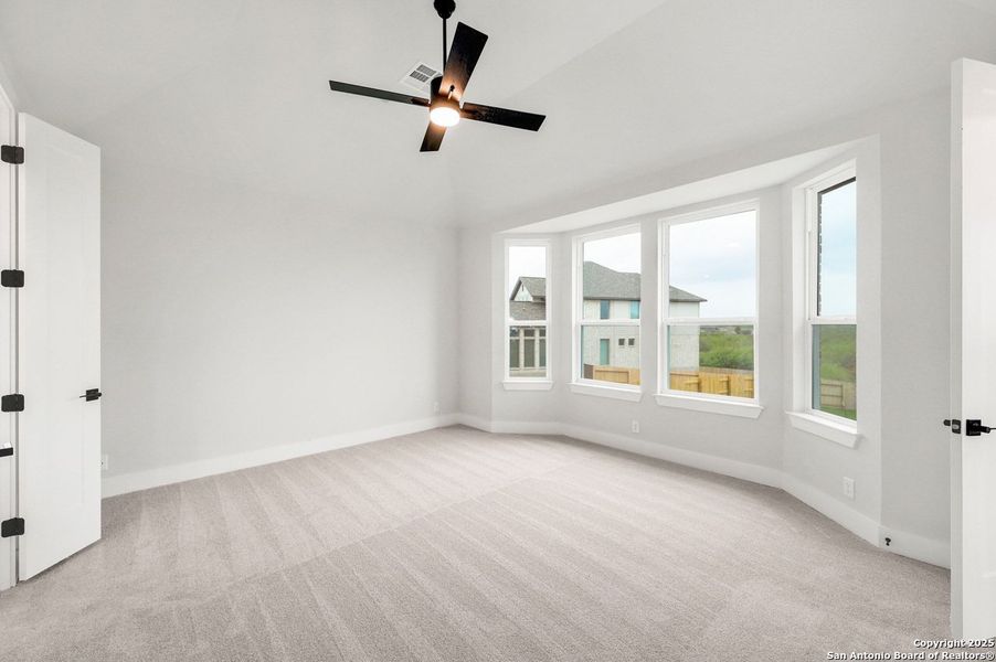 Spacious, unfurnished interior of a new home in Homestead, Schertz (Image 22). Spacious, unfurnished interior of a new home in Homestead, Schertz (Image 22).