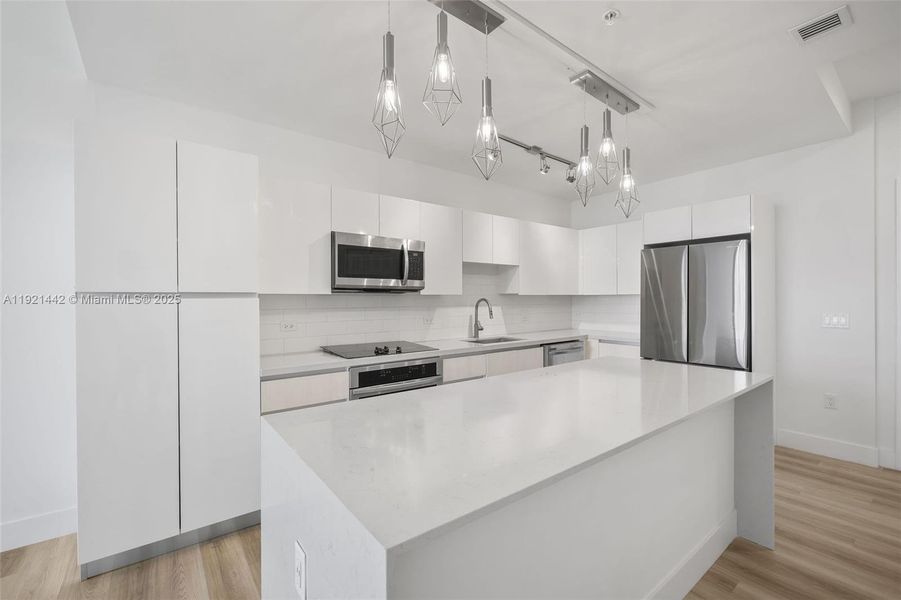 Furnished interior view inside a new home in , Hallandale Beach (Image 15).