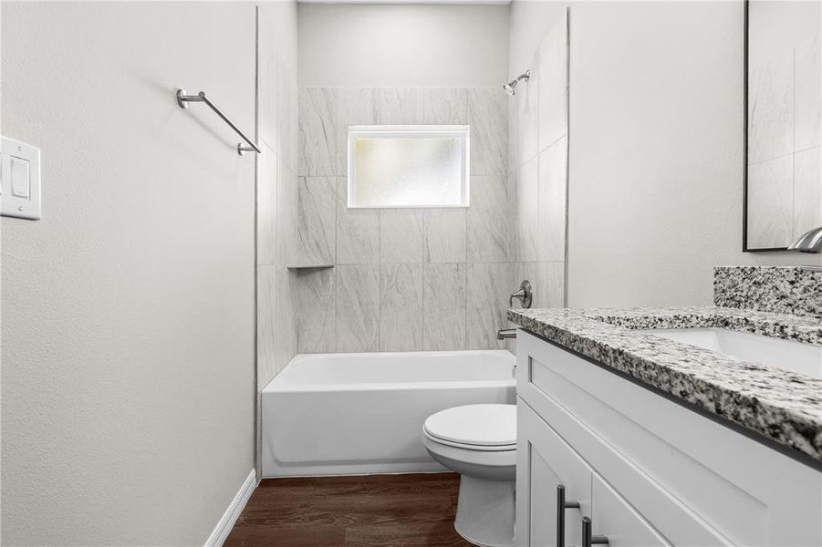 Furnished interior view inside a new home in , Tampa (Image 5).