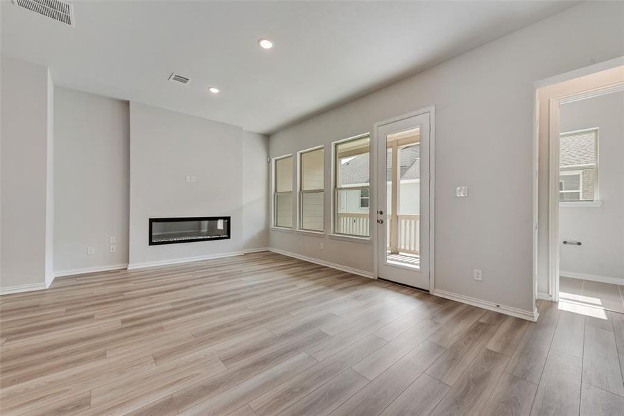 Spacious, unfurnished interior of a new home in City Point, North Richland Hills (Image 28). Spacious, unfurnished interior of a new home in City Point, North Richland Hills (Image 28).