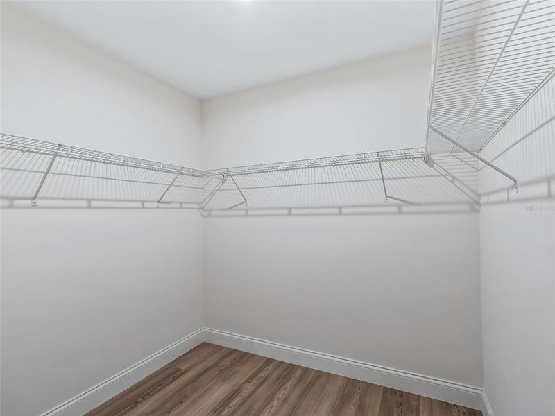 Spacious, unfurnished interior of a new home in , Ocala (Image 35).