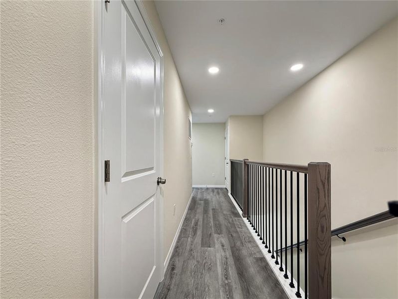 Spacious, unfurnished interior of a new home in , Tampa (Image 16).