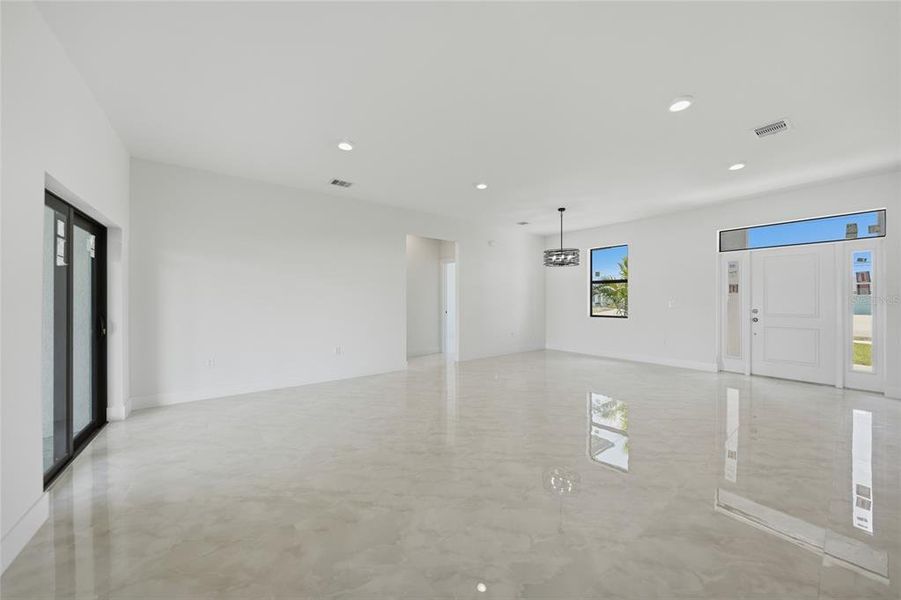 Spacious, unfurnished interior of a new home in , Englewood (Image 36).