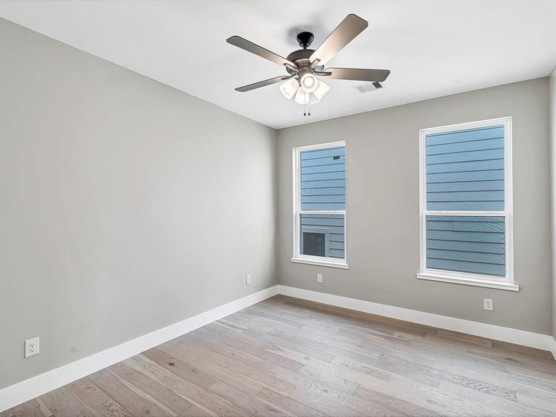 Image 40 of a home in .