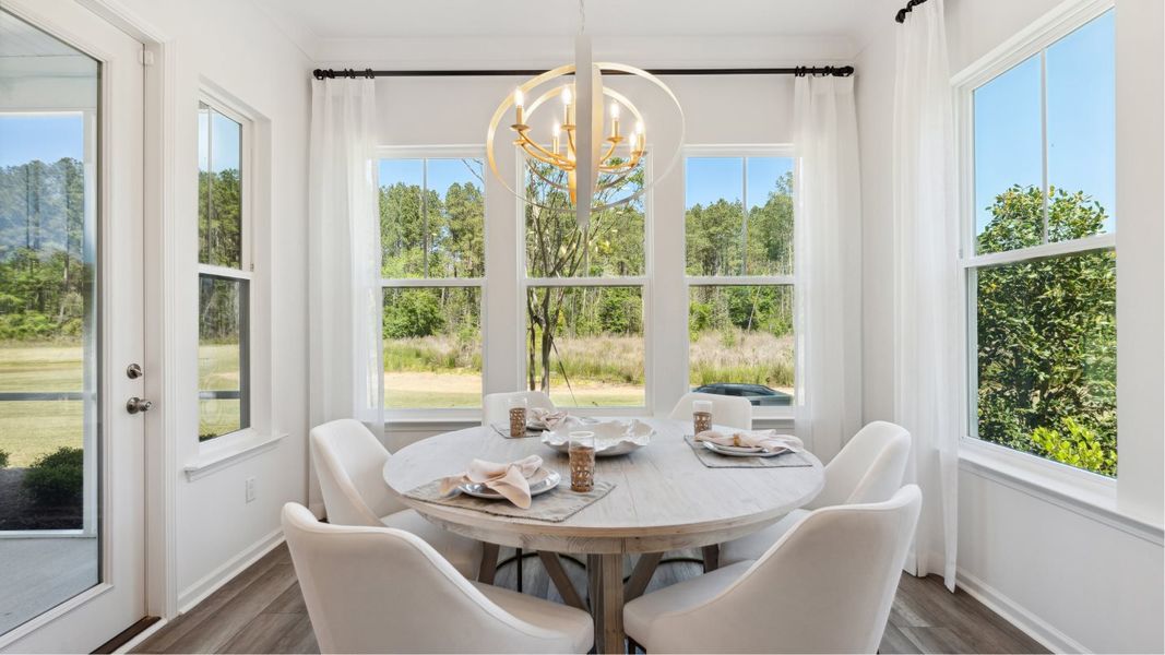 Camellia breakfast room