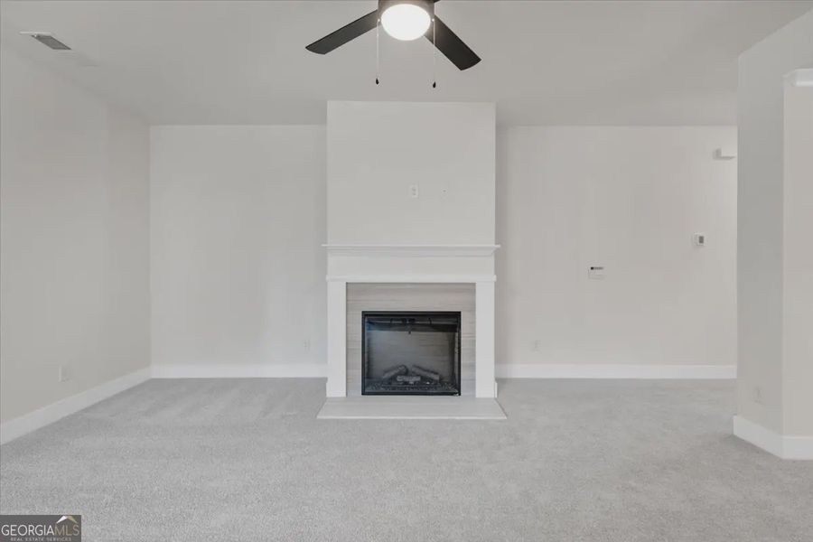 Spacious, unfurnished interior of a new home in Canterbury Villas, Carrollton (Image 19).