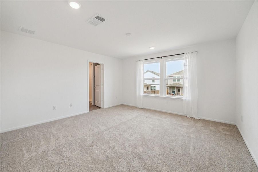 Large primary suite with ensuite bath. Large primary suite with ensuite bath.