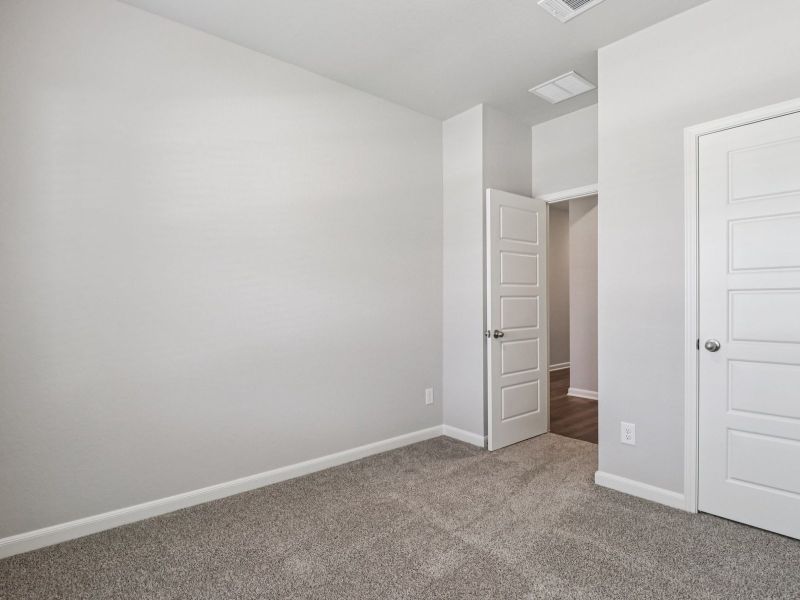 Spacious, unfurnished interior of a new home in Kallison Ranch, San Antonio (Image 29).