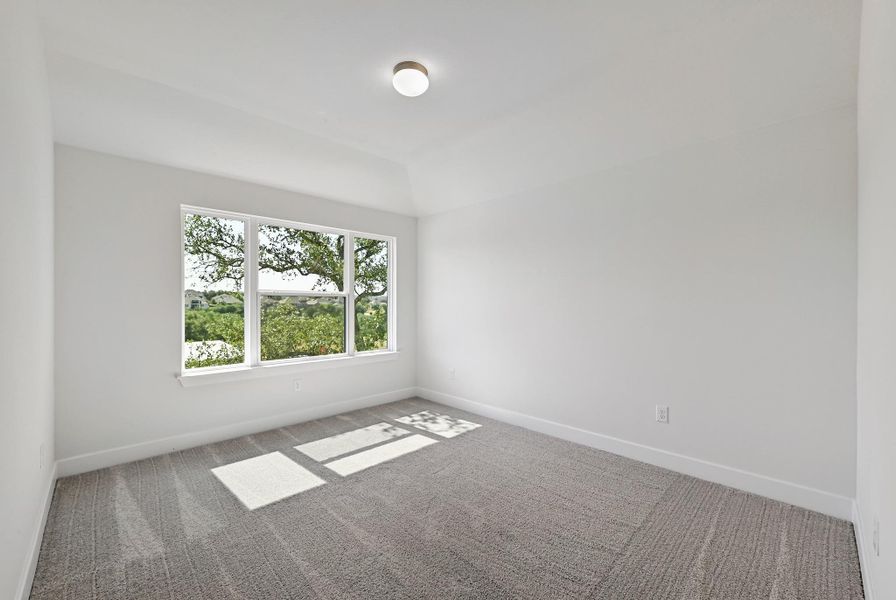 Spacious, unfurnished interior of a new home in Lakeside at Tessera, Lago Vista (Image 24).