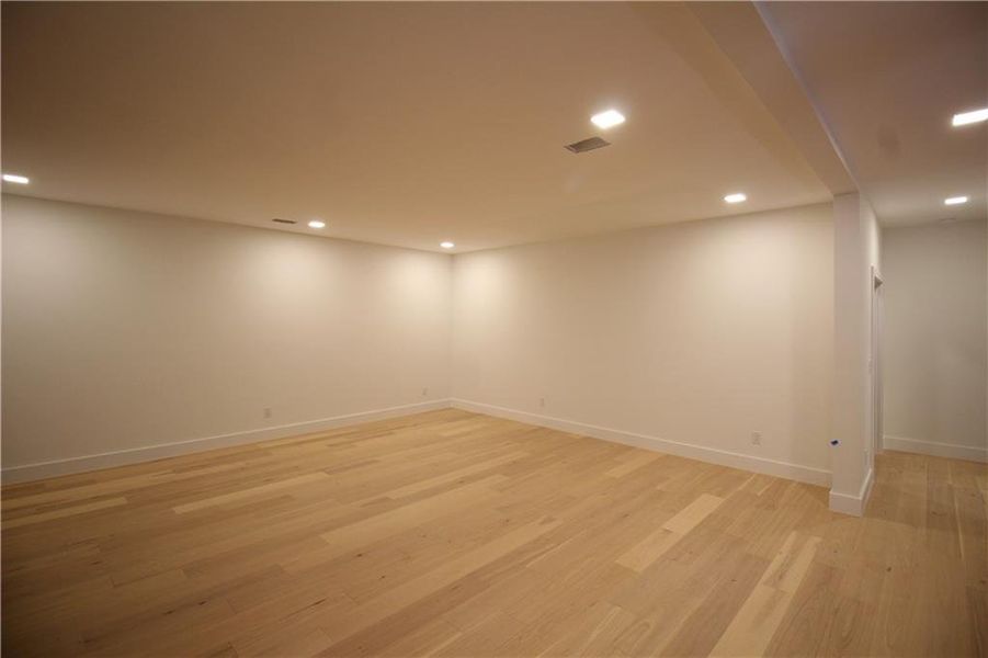 Spacious, unfurnished interior of a new home in , Sandy Springs (Image 23). Spacious, unfurnished interior of a new home in , Sandy Springs (Image 23).