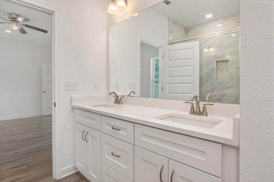Representative furnished interior of a home built from the Franklin by CJL Homes in McCarthy Estates, Defuniak Springs (Image 8).