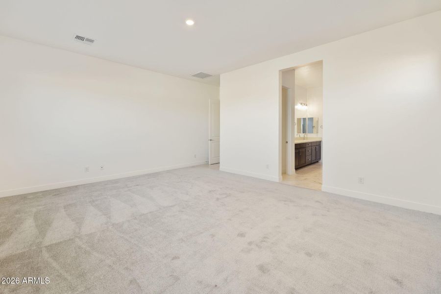 OWNER'S BEDROOM OWNER'S BEDROOM