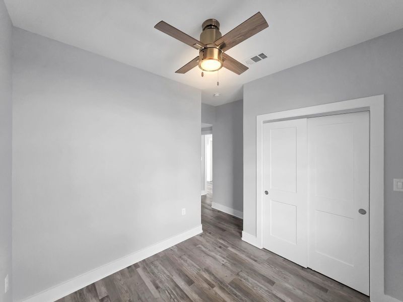 Spacious, unfurnished interior of a new home in , Bolivar (Image 41).