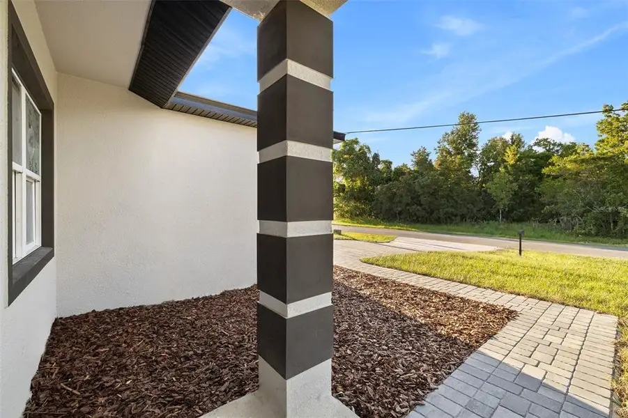 Exterior details and patio area of a home in , Ocala (Image 3). Exterior details and patio area of a home in , Ocala (Image 3).