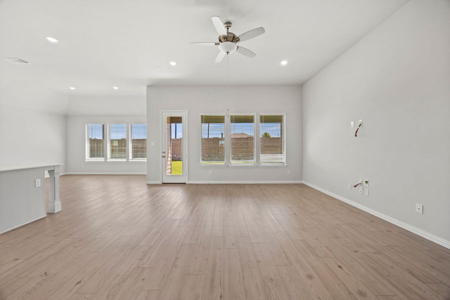 Representative unfurnished interior of a home built from the Camden by Cambridge Homes in Tinsley Meadows, Van Alstyne (Image 14). Representative unfurnished interior of a home built from the Camden by Cambridge Homes in Tinsley Meadows, Van Alstyne (Image 14).