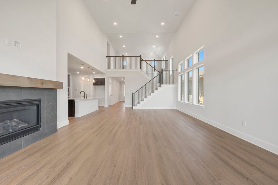 Spacious, unfurnished interior of a new home in The Meadows, Denton (Image 14).