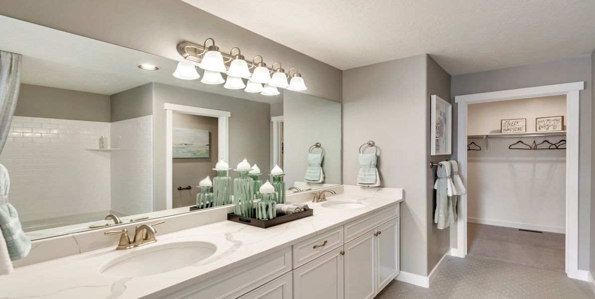 Furnished interior view inside a new home in , Salem (Image 15).