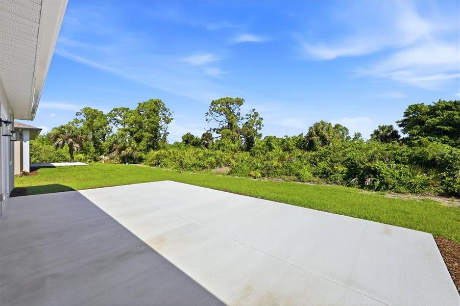 Exterior details and patio area of a home in , Placida (Image 20).