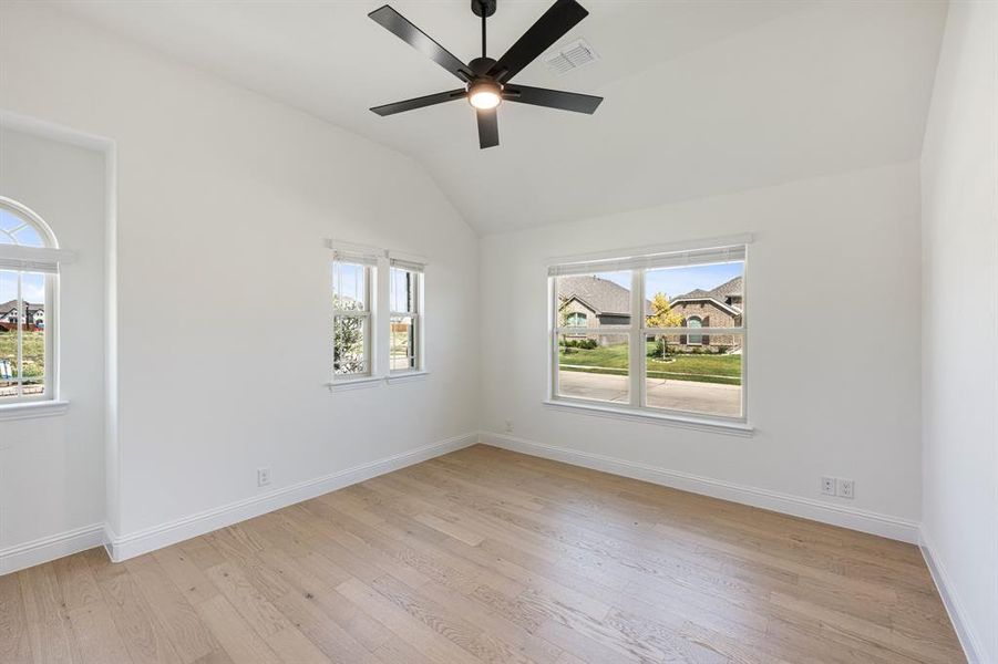 Spacious, unfurnished interior of a new home in Timberbrook 3B-4A, Justin (Image 22).