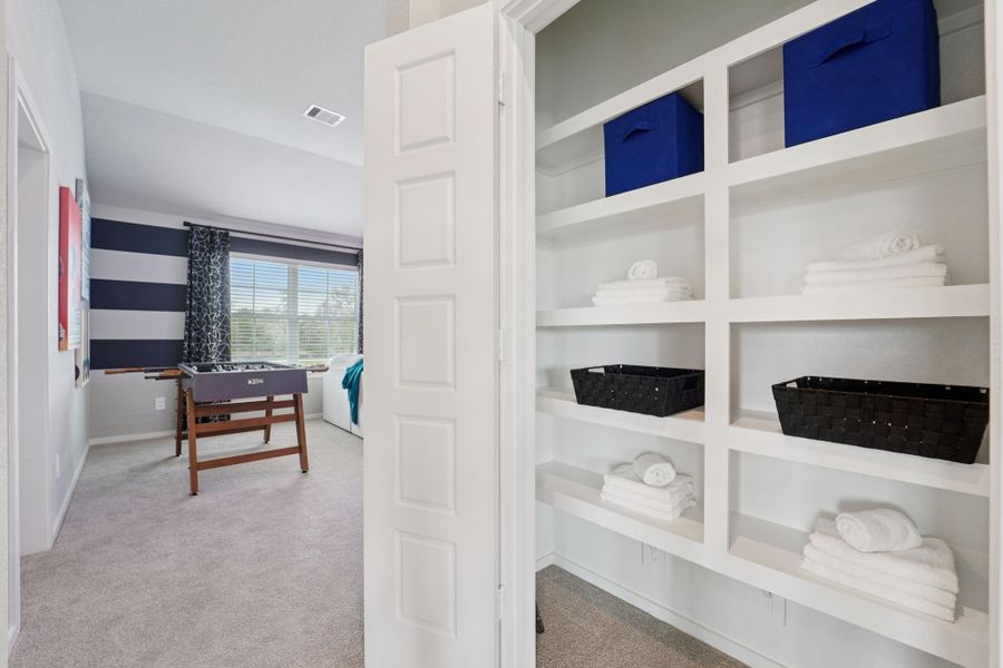 Photo is not of the actual home, but is an inspirational photo of builder’s model home and may depict options, furnishings, and/or decorator features that are not included Photo is not of the actual home, but is an inspirational photo of builder’s model home and may depict options, furnishings, and/or decorator features that are not included