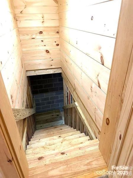 Image 38 of a home in .