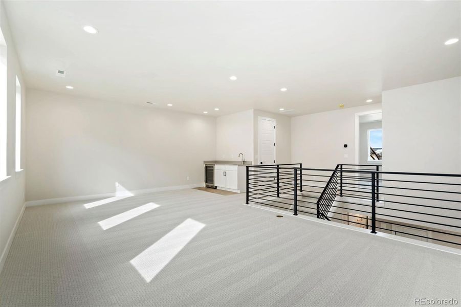 Spacious, unfurnished interior of a new home in Pelican Shores at Water Valley, Windsor (Image 14). Spacious, unfurnished interior of a new home in Pelican Shores at Water Valley, Windsor (Image 14).