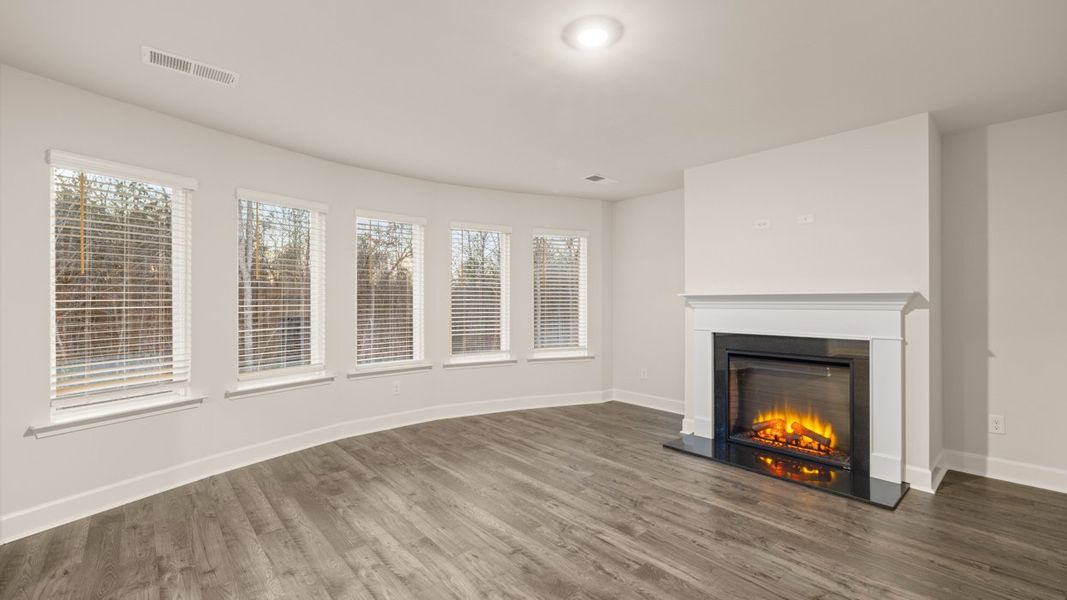 Spacious, unfurnished interior of a new home in The Gates at Pates Creek, Hampton (Image 26).