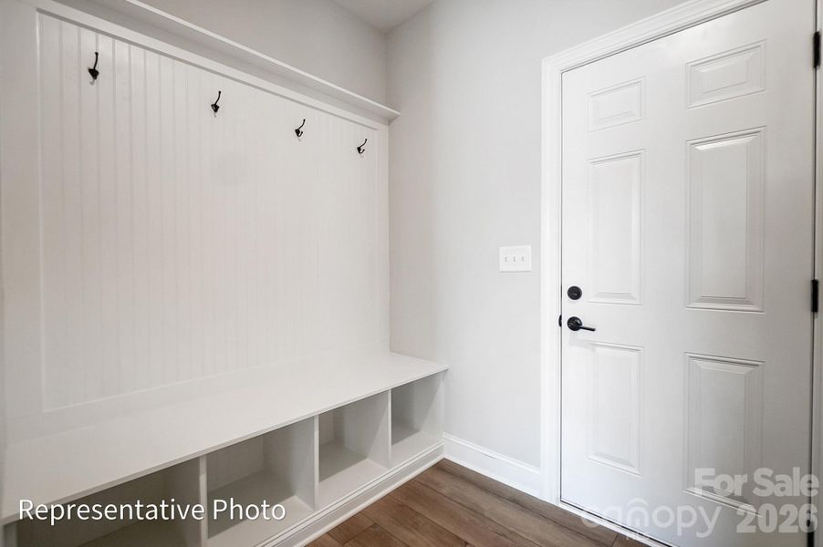 Spacious, unfurnished interior of a new home in Rone Creek, Waxhaw (Image 19).