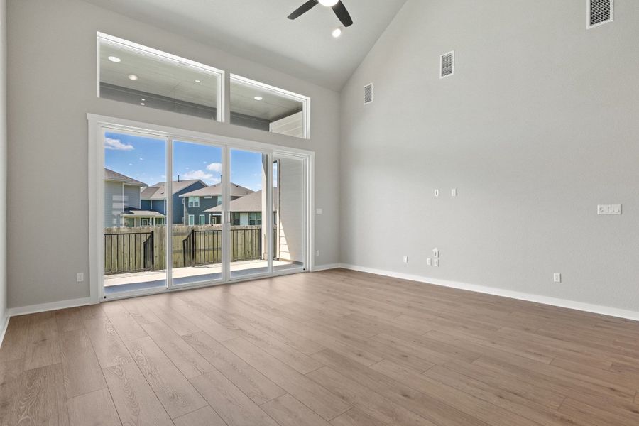 Spacious, unfurnished interior of a new home in Lariat, Liberty Hill (Image 23).