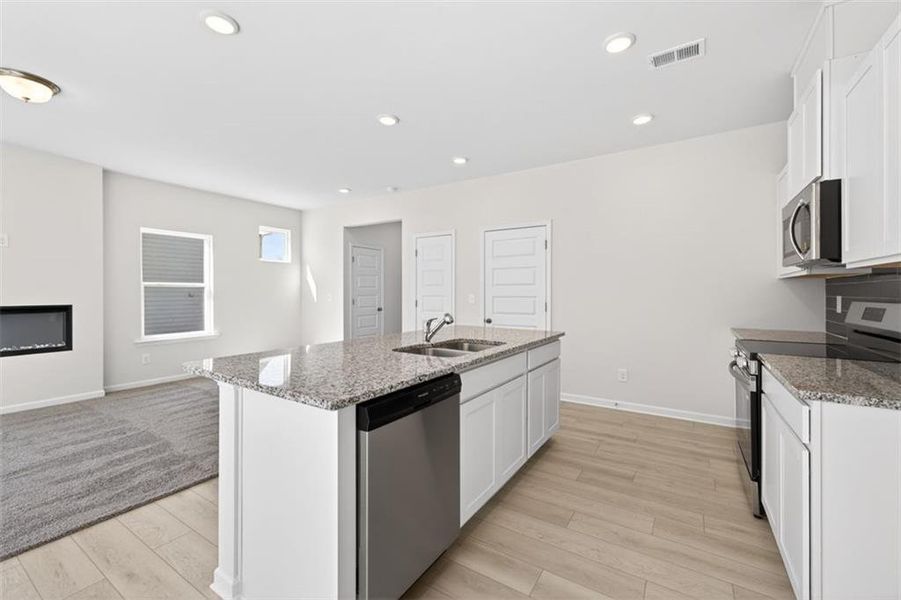 Furnished interior view inside a new home in Fuller Station, Loganville (Image 7). Furnished interior view inside a new home in Fuller Station, Loganville (Image 7).