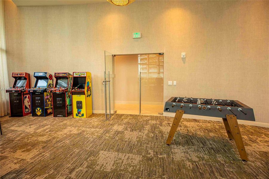 Community amenities in , Miami (Image 91). Community amenities in , Miami (Image 91).