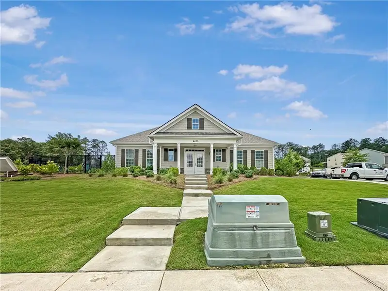 Image 33 of a home in Oakhurst Glen.