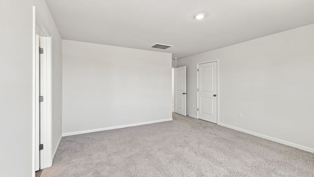 Spacious, unfurnished interior of a new home in Durbin Meadows, Fountain Inn (Image 33). Spacious, unfurnished interior of a new home in Durbin Meadows, Fountain Inn (Image 33).