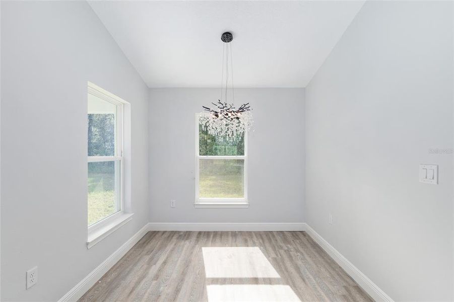 Spacious, unfurnished interior of a new home in , Dunnellon (Image 16).