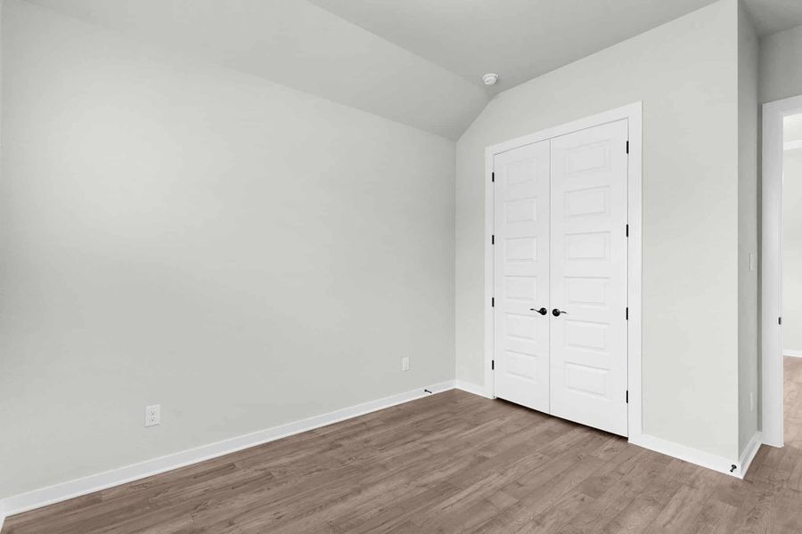 Spacious, unfurnished interior of a new home in Highland Village, Georgetown (Image 18).