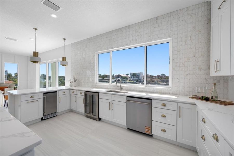 Furnished interior view inside a new home in , Treasure Island (Image 35).