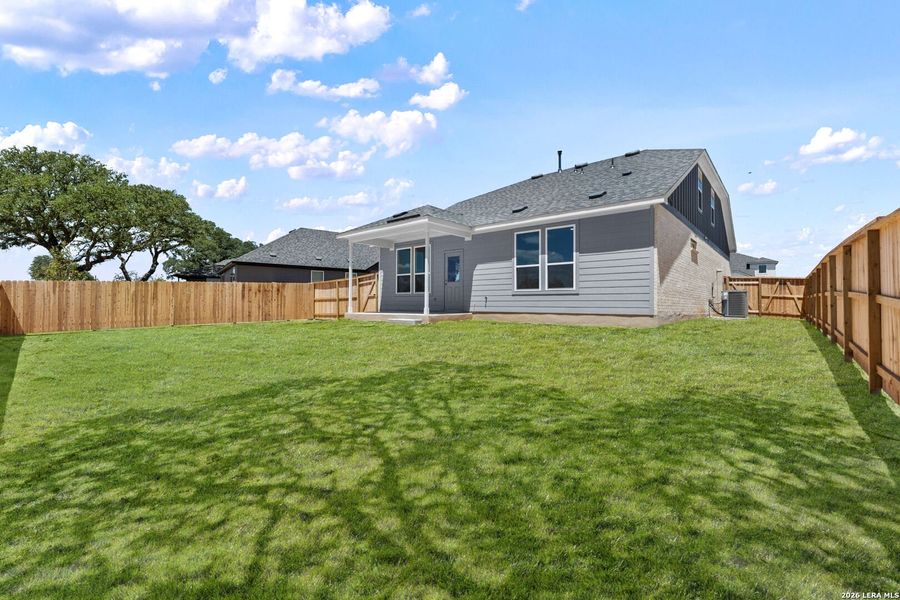 Exterior details and patio area of a home in Corley Farms, Boerne (Image 3).