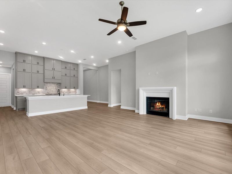 Spacious, unfurnished interior of a new home in Pecan Ridge, Fulshear (Image 15). Spacious, unfurnished interior of a new home in Pecan Ridge, Fulshear (Image 15).
