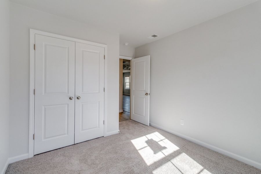 Spacious, unfurnished interior of a new home in Bluefield, Lexington (Image 22). Spacious, unfurnished interior of a new home in Bluefield, Lexington (Image 22).