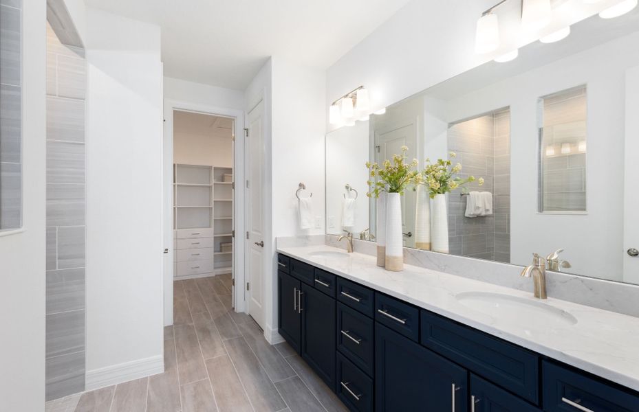 Representative furnished interior of a home built from the Mahogany Grand by Pulte Homes in Lakehaven Estates, Clermont (Image 18). Representative furnished interior of a home built from the Mahogany Grand by Pulte Homes in Lakehaven Estates, Clermont (Image 18).