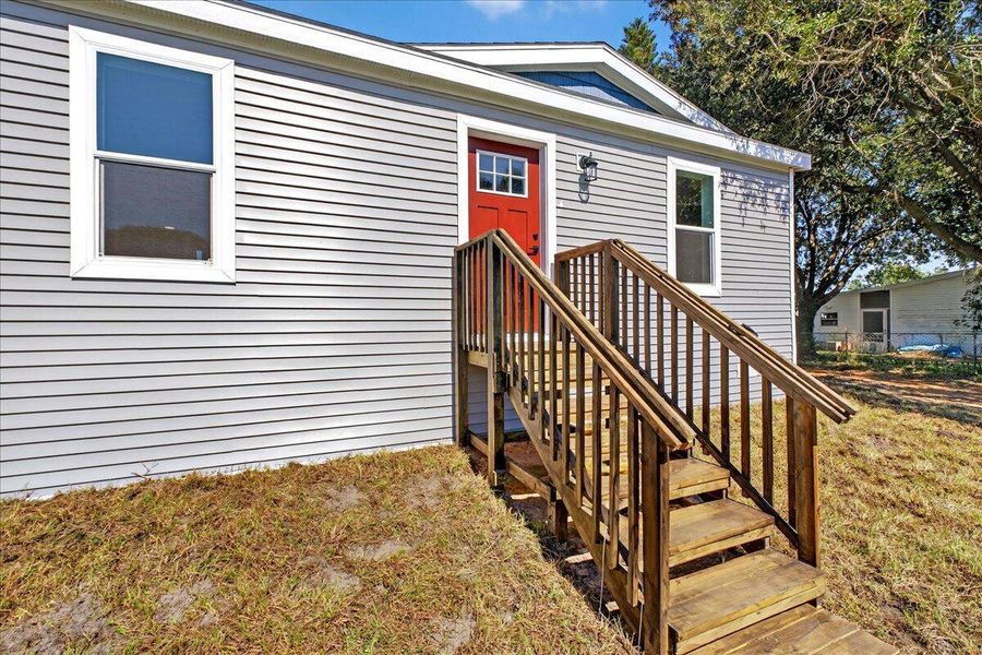 10-Front Door 10-Front Door