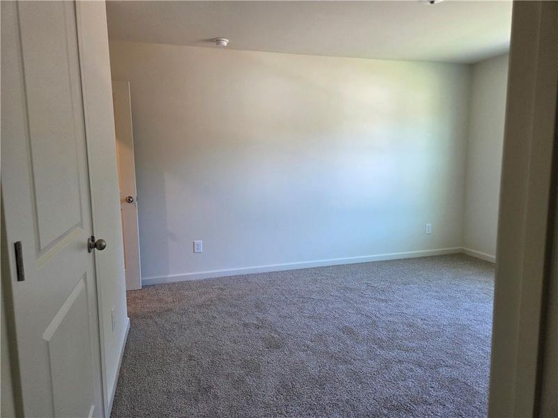 Spacious, unfurnished interior of a new home in River Meadows, Bethlehem (Image 23).